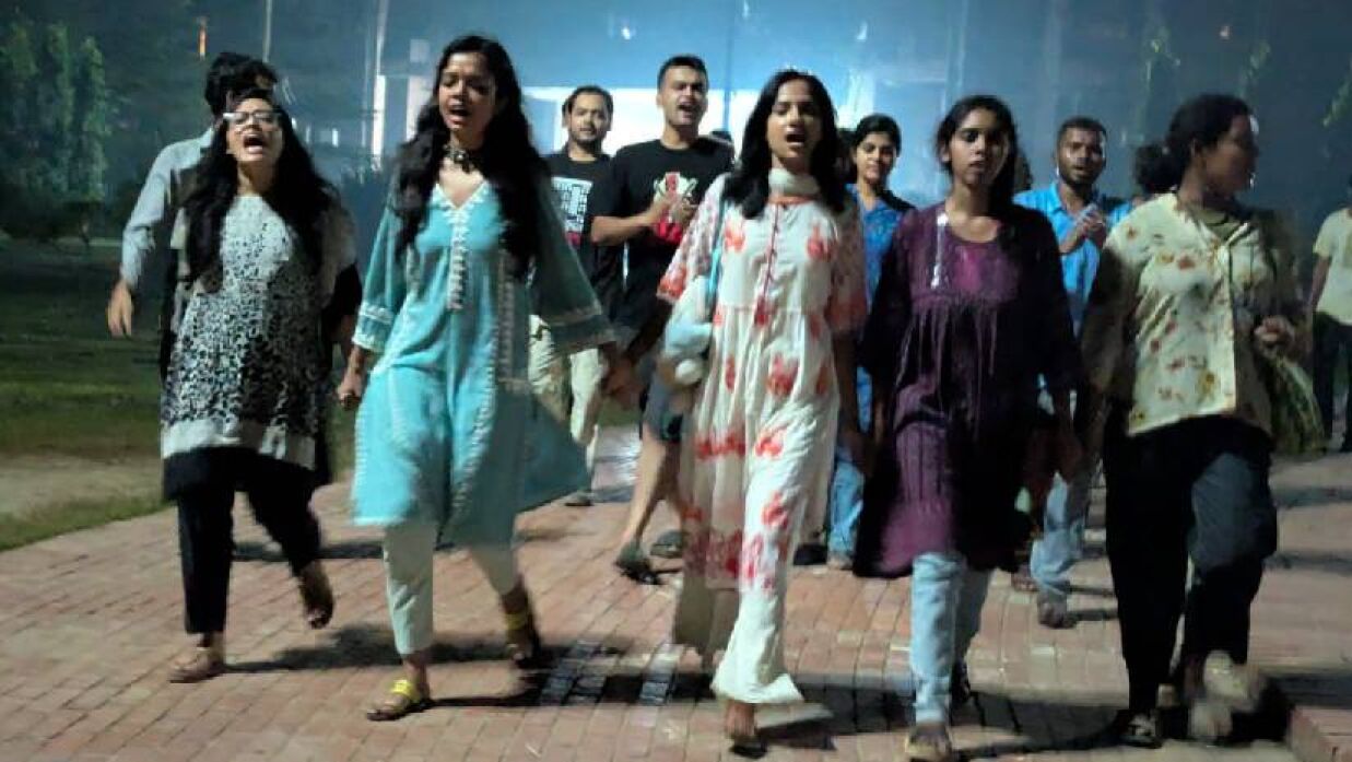 জাবিতে শিবিরের আত্মপ্রকাশ, প্রতিবাদে প্রগতিশীল শিক্ষার্থীদের বিক্ষোভ মিছিল